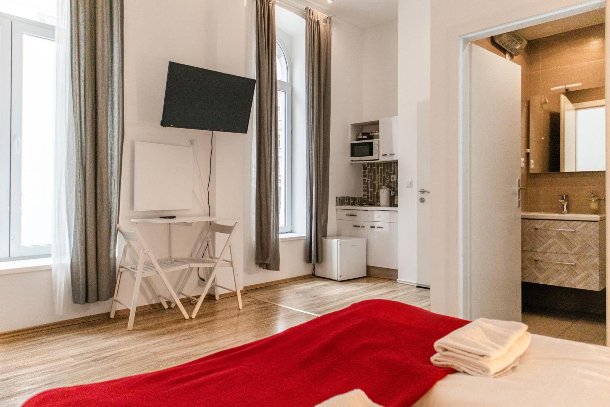 2 Spacious Apts For 6p, Only 7min To Stadthalle * Wien